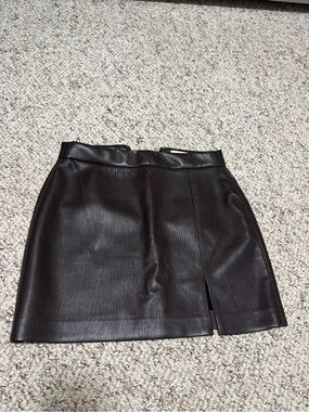 Wilfred Dark Brown Faux Leather Mini Skirt with Front Slit